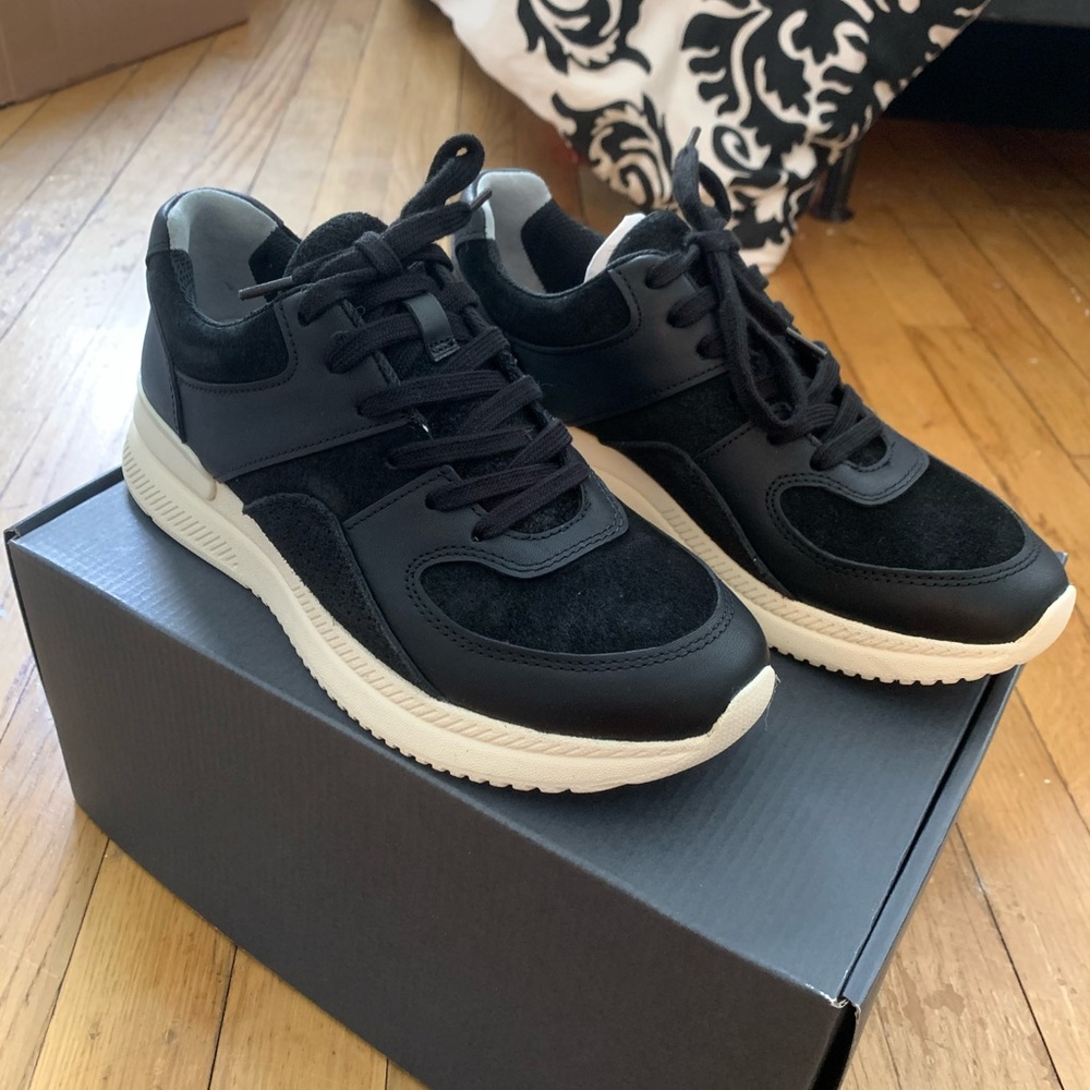 Everlane The Trainer Sneaker - Black